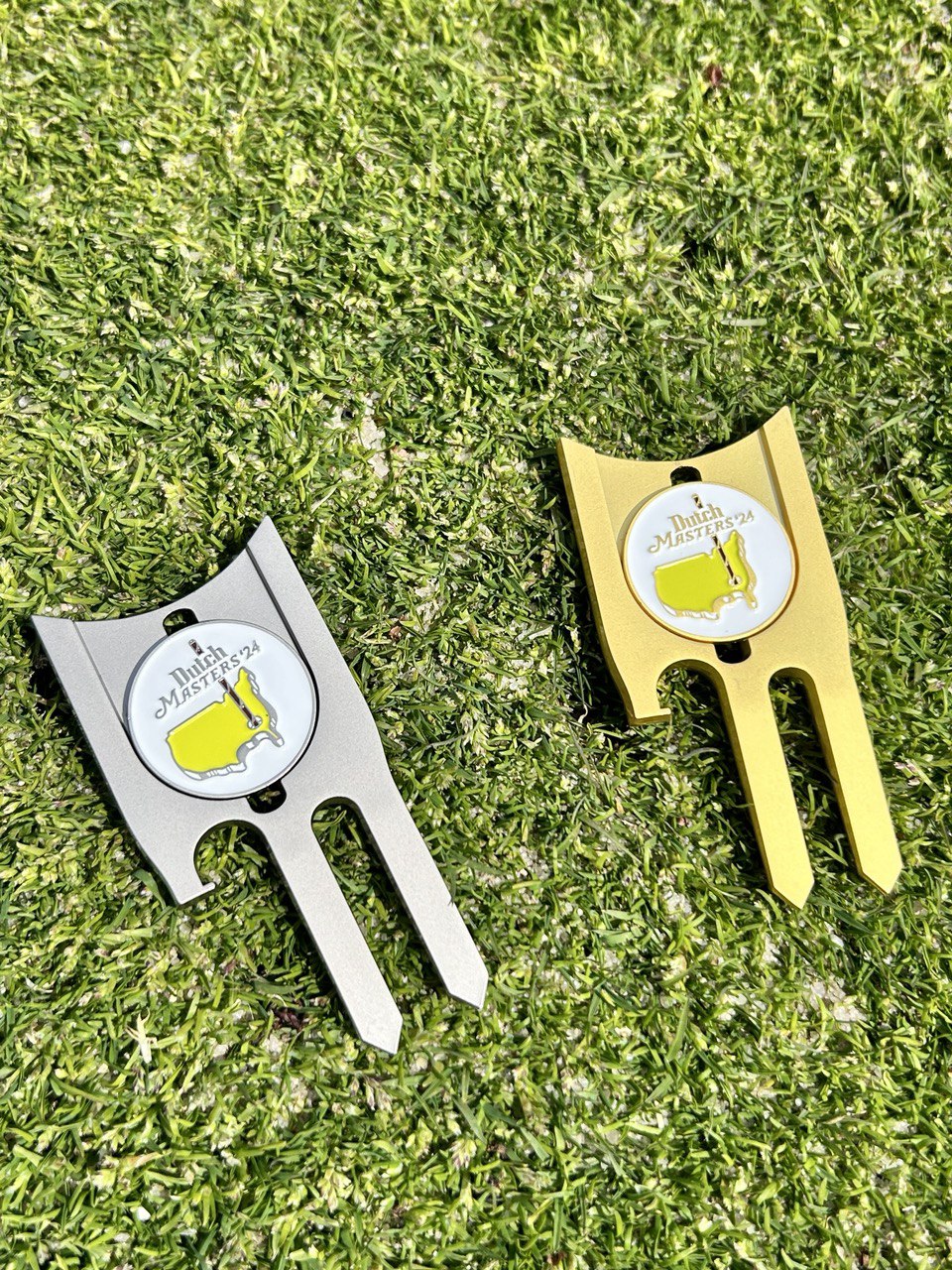 Dutch Masters 24' Divot Tool